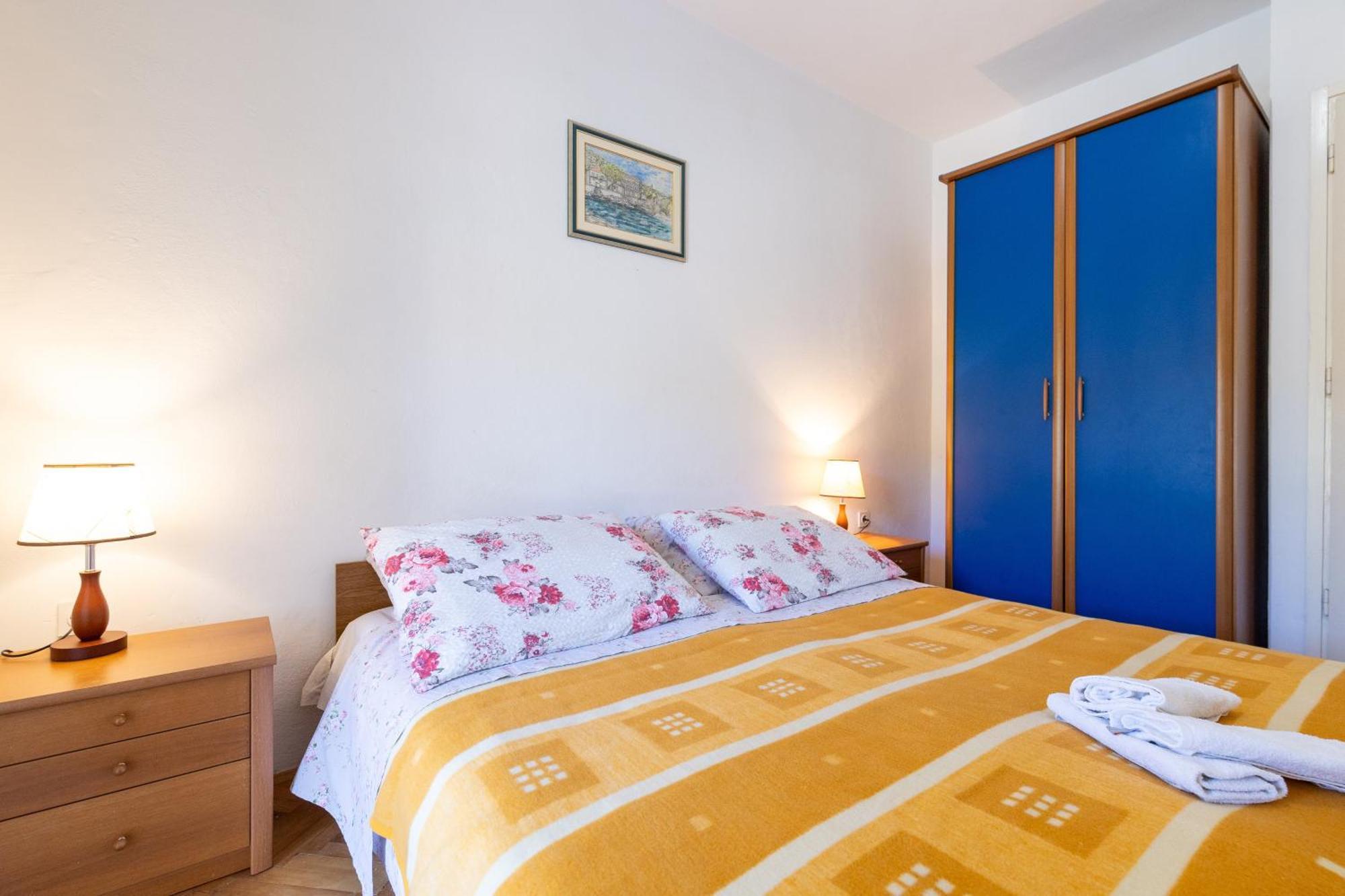 Apartments By The Sea Cove Zarace - Gdinj, Hvar - 2047 Quarto foto